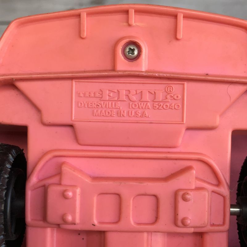 Vintage 1984 ERTL Gremlins Gizmo PINK Corvette (S355
