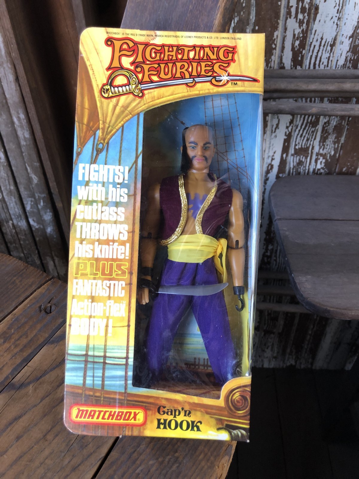 70s Vintage Matchbox Fighting Furies Cap'n Hook MIB (R805
